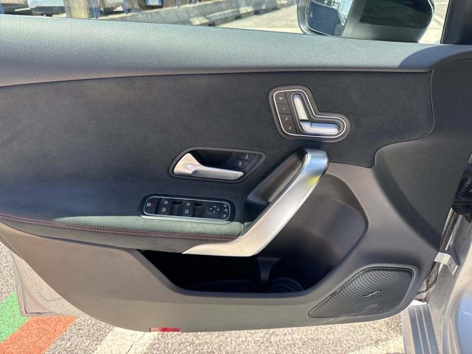 A 180 AMG Line Premium Plus auto - Certified