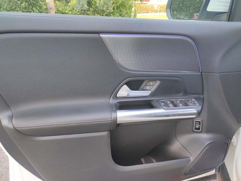 EQA 350 Sport 4matic - Certified
