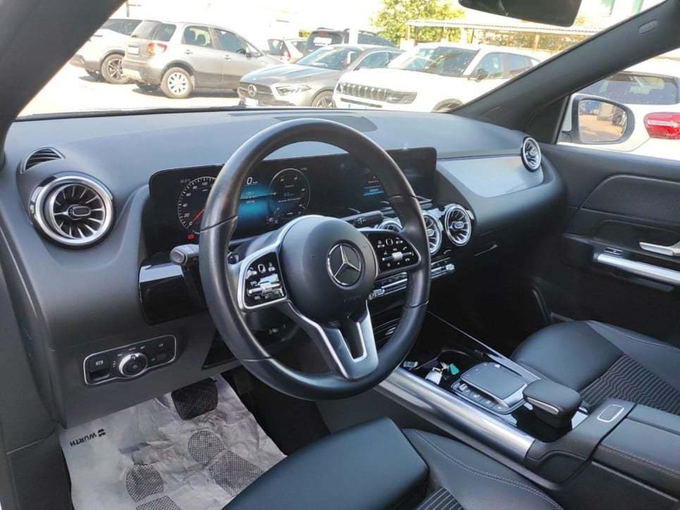 EQA 350 Sport 4matic - Certified