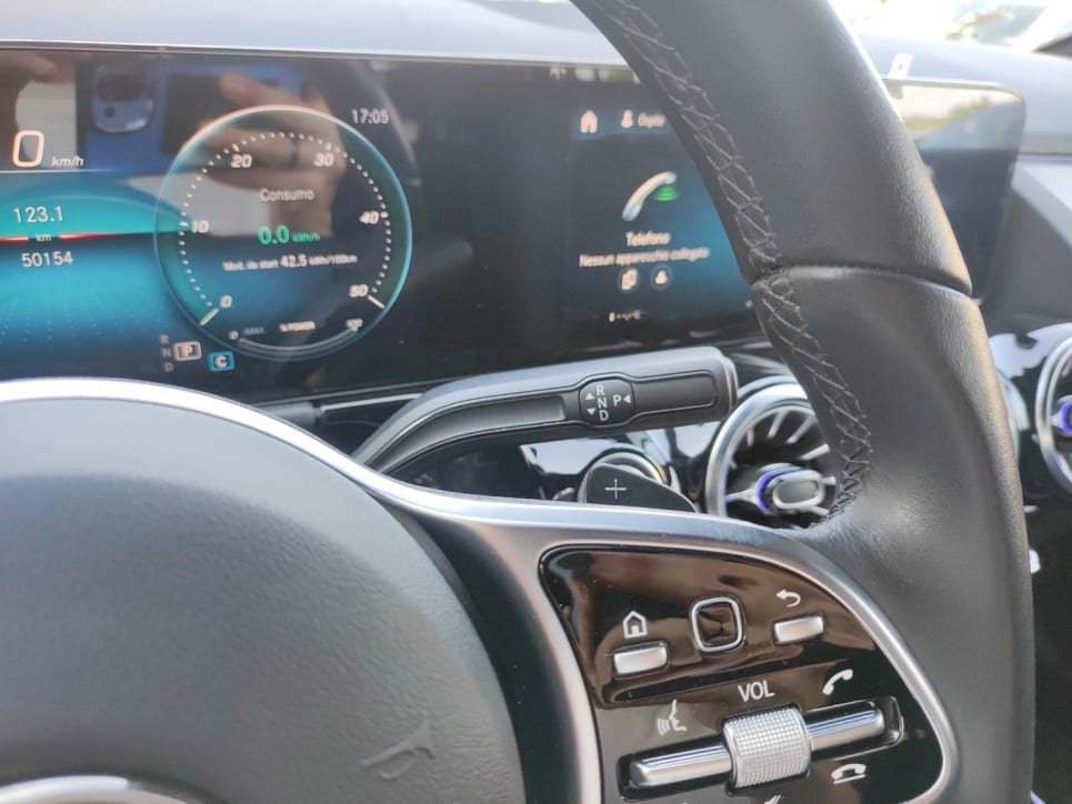 EQA 350 Sport 4matic - Certified