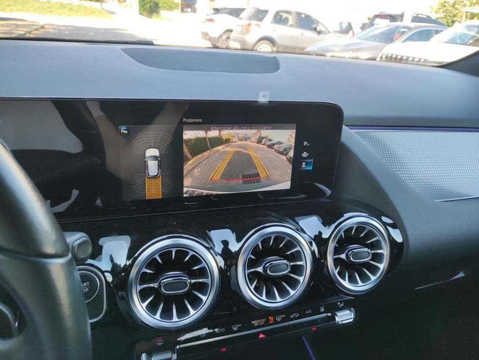 EQA 350 Sport 4matic - Certified
