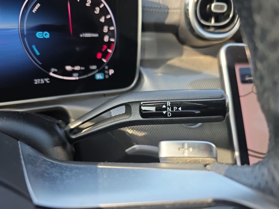 C SW 300 e phev Premium auto - Certified