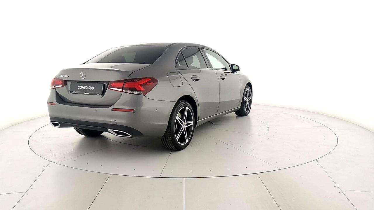 A 250 e phev (eq-power) Sport auto - Certified