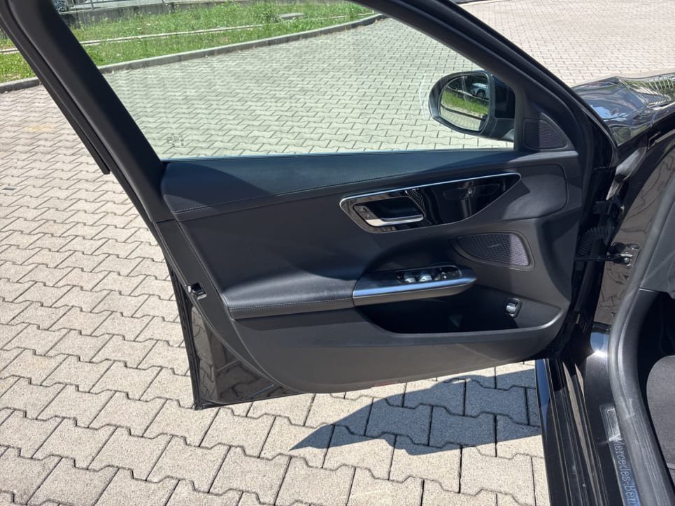 C SW 220 d mhev Premium auto - Certified