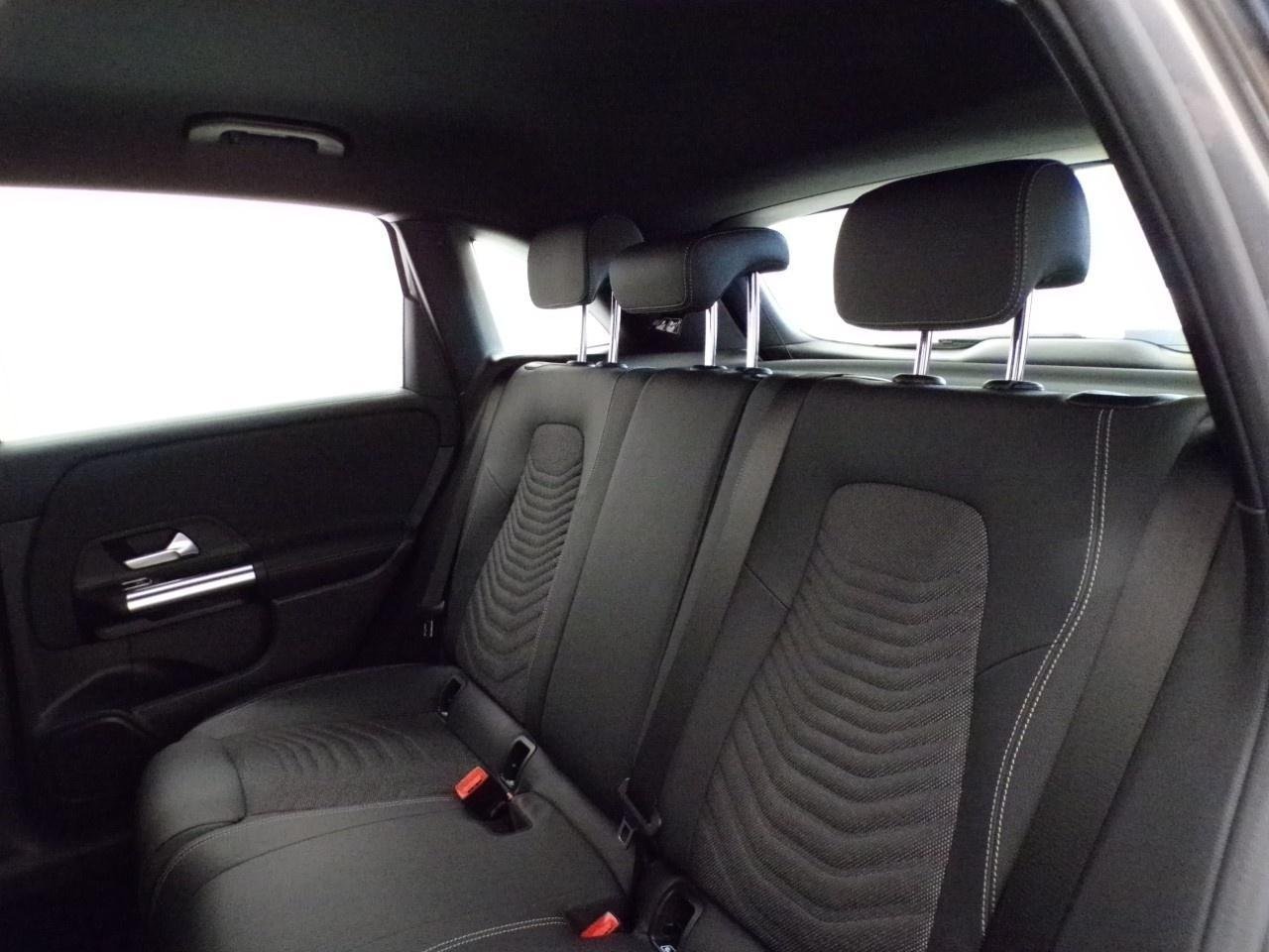 B 180 Progressive Advanced auto - Certified