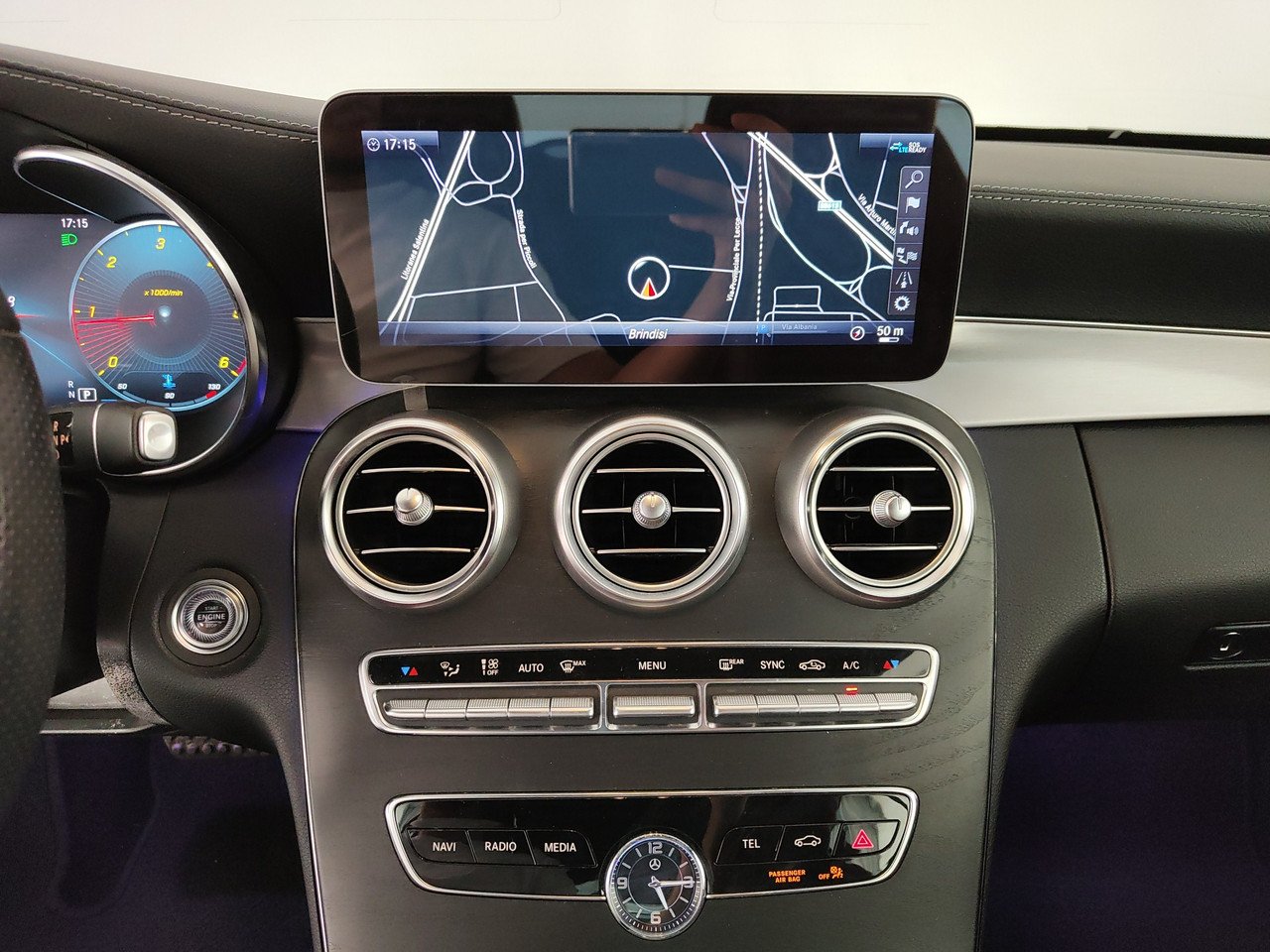 C Cabrio 220 d Premium Plus 4matic auto - Certified