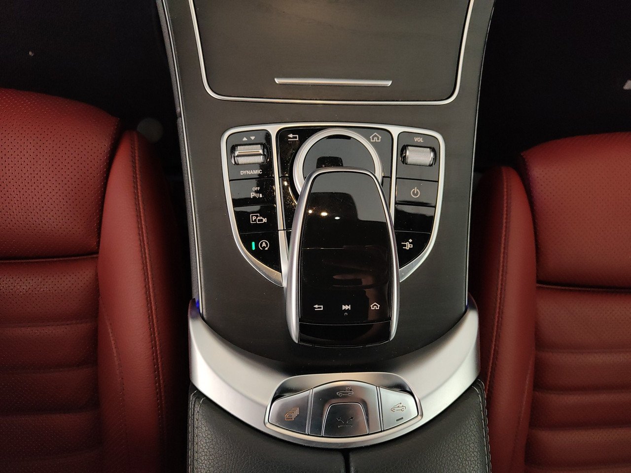 C Cabrio 220 d Premium Plus 4matic auto - Certified
