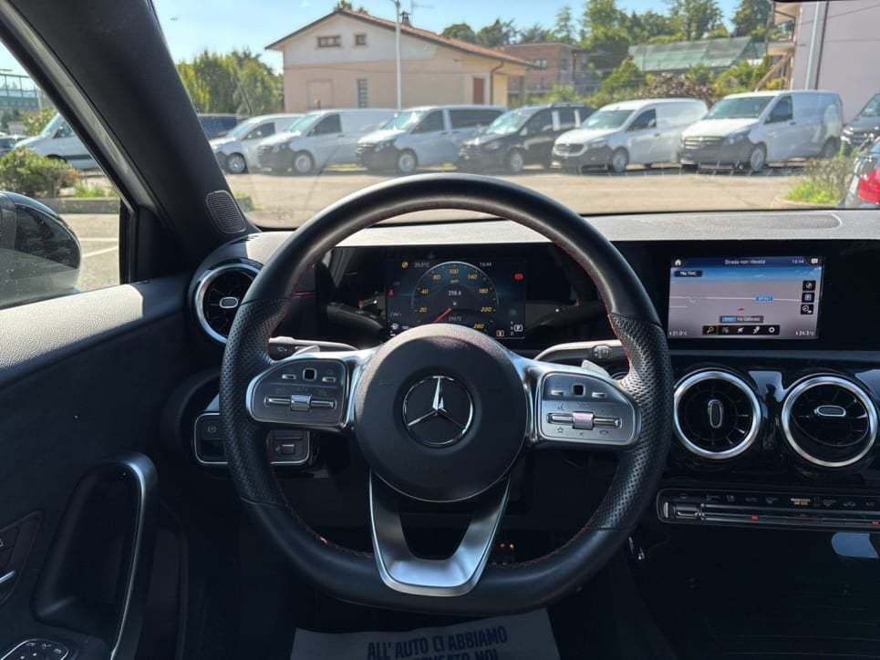A 180 Premium auto - Certified