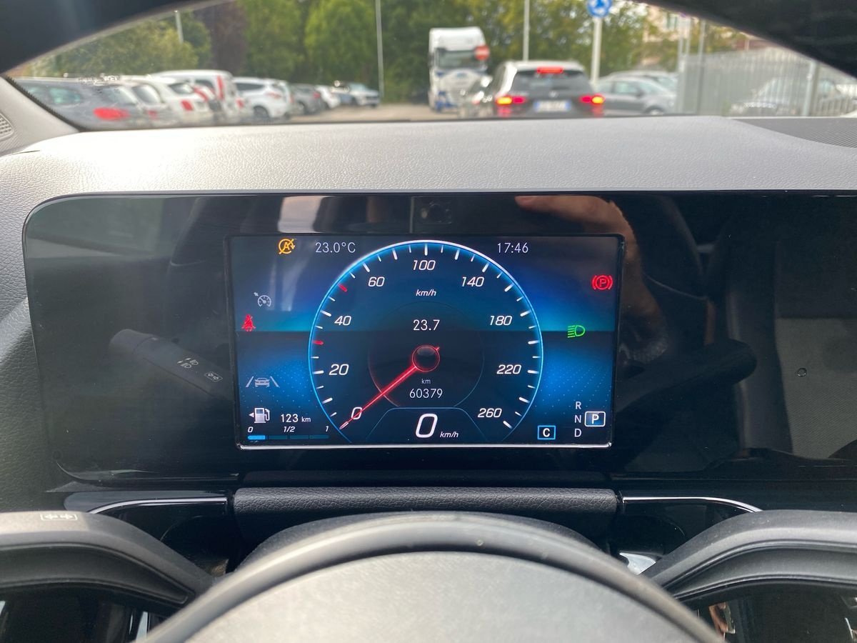 GLA 180 d Business auto - Certified