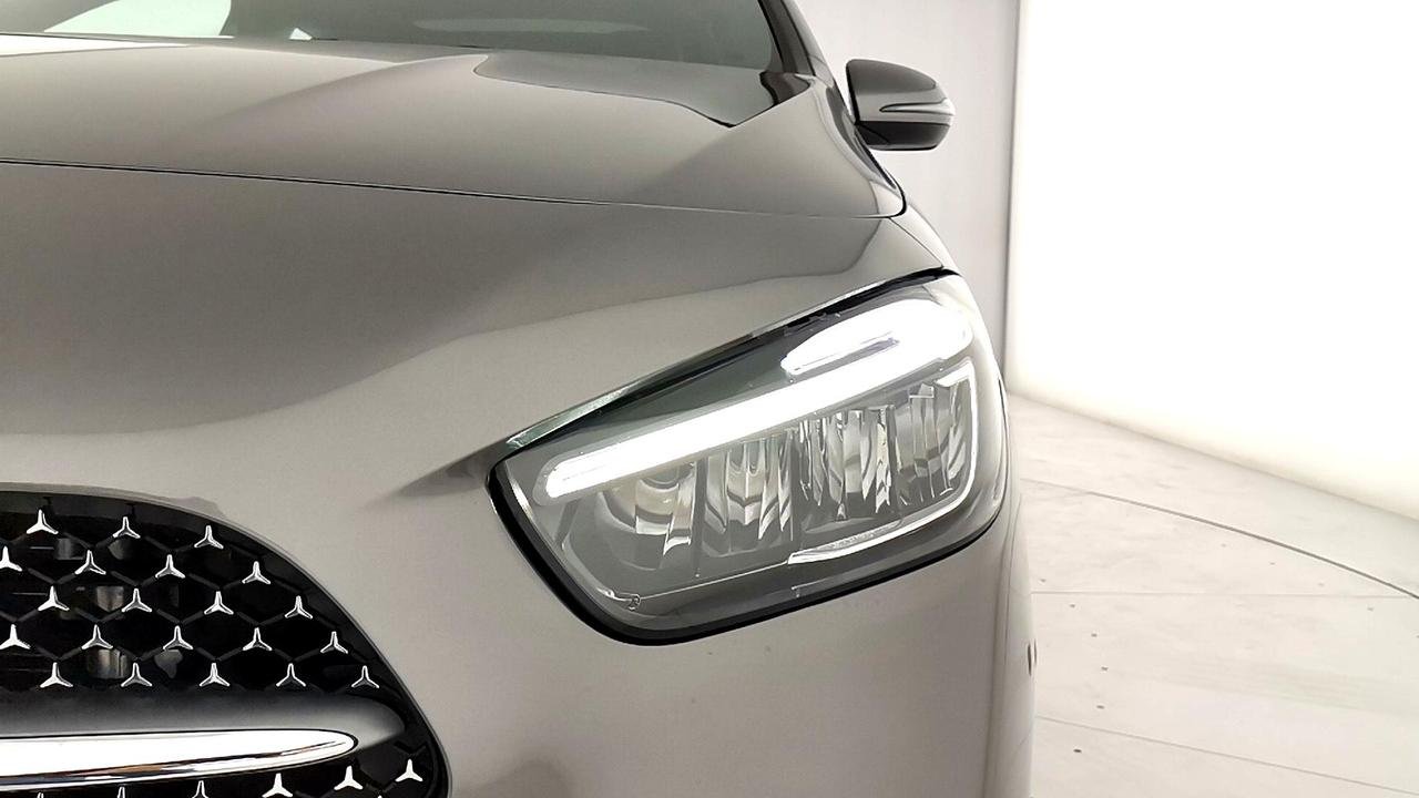 B 180 AMG Line Premium auto - Certified