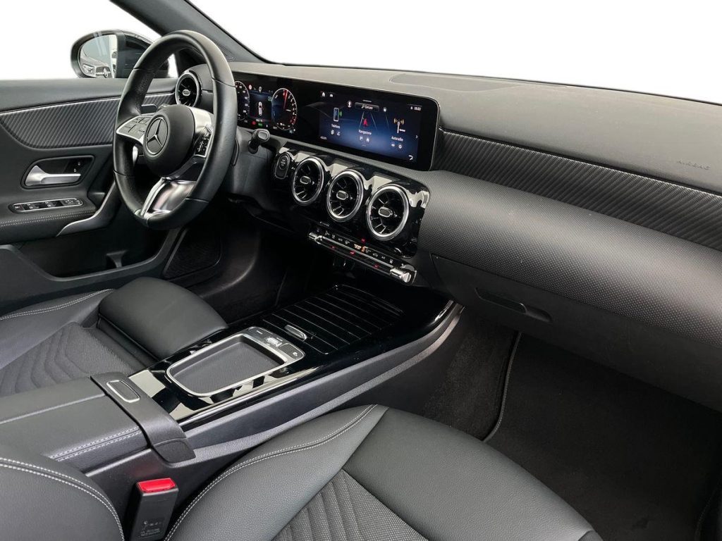 A 250 e phev Progressive Advanced auto - Certified