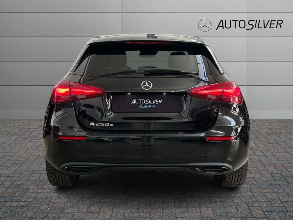 A 250 e phev Progressive Advanced auto - Certified
