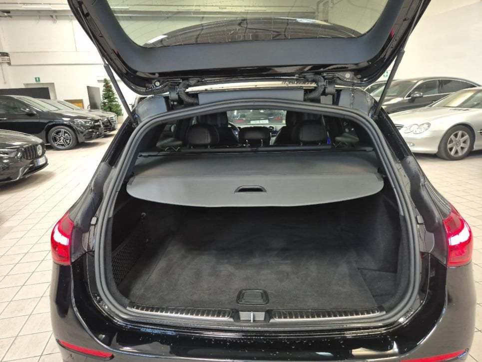 C SW 220 d mhev Premium auto - Certified