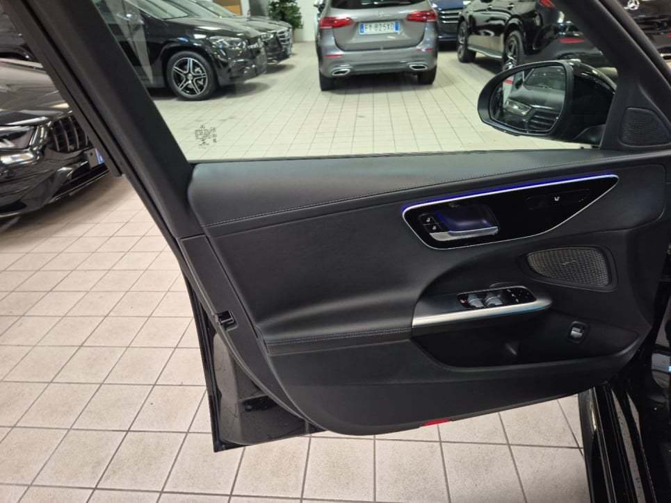 C SW 220 d mhev Premium auto - Certified