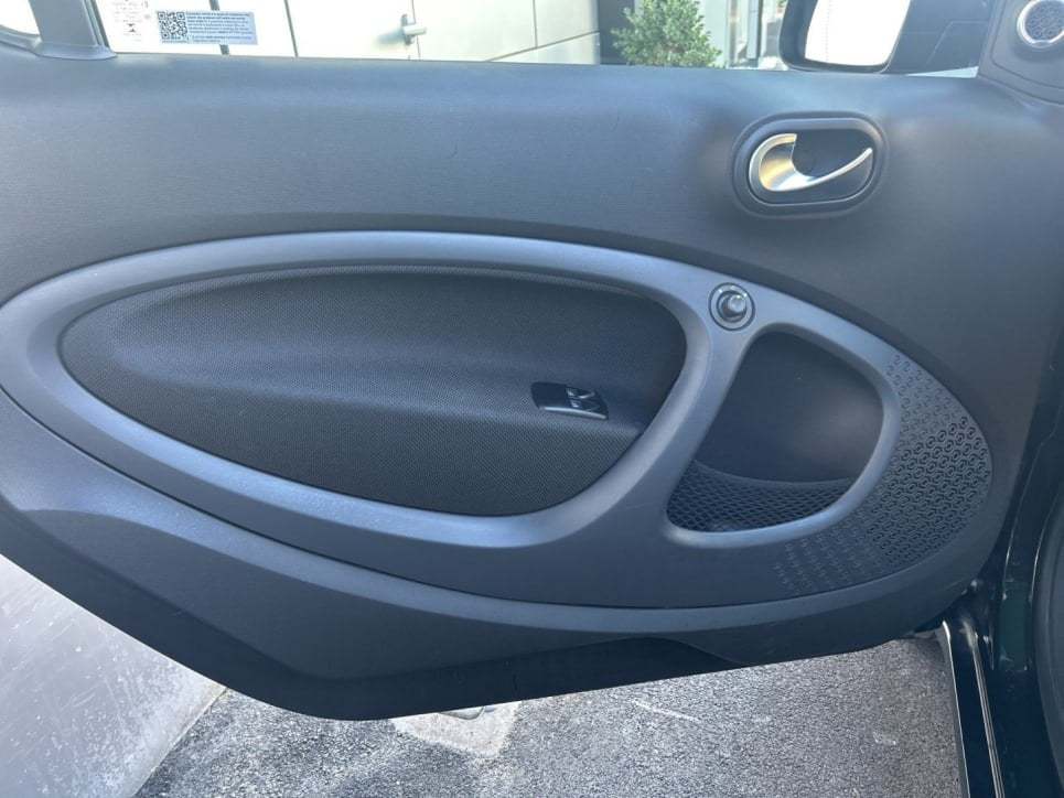 Fortwo eq British Green 22kW - Certified