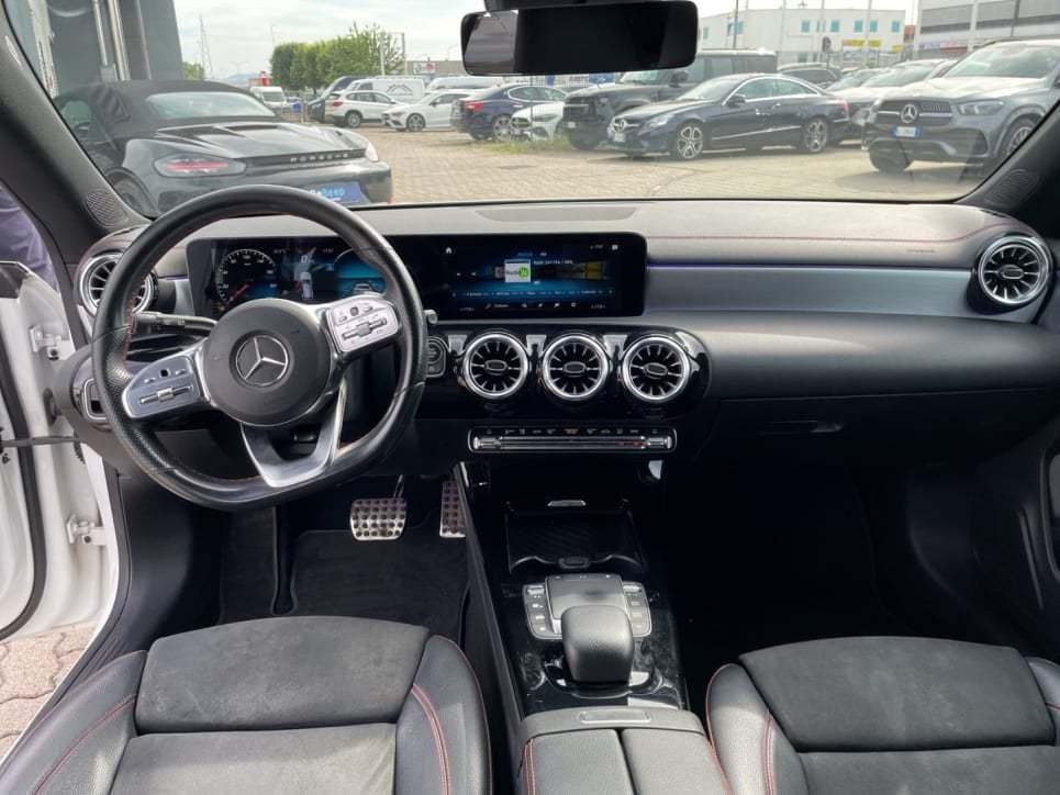 CLA Shooting Brake 180 d Premium auto - Certified