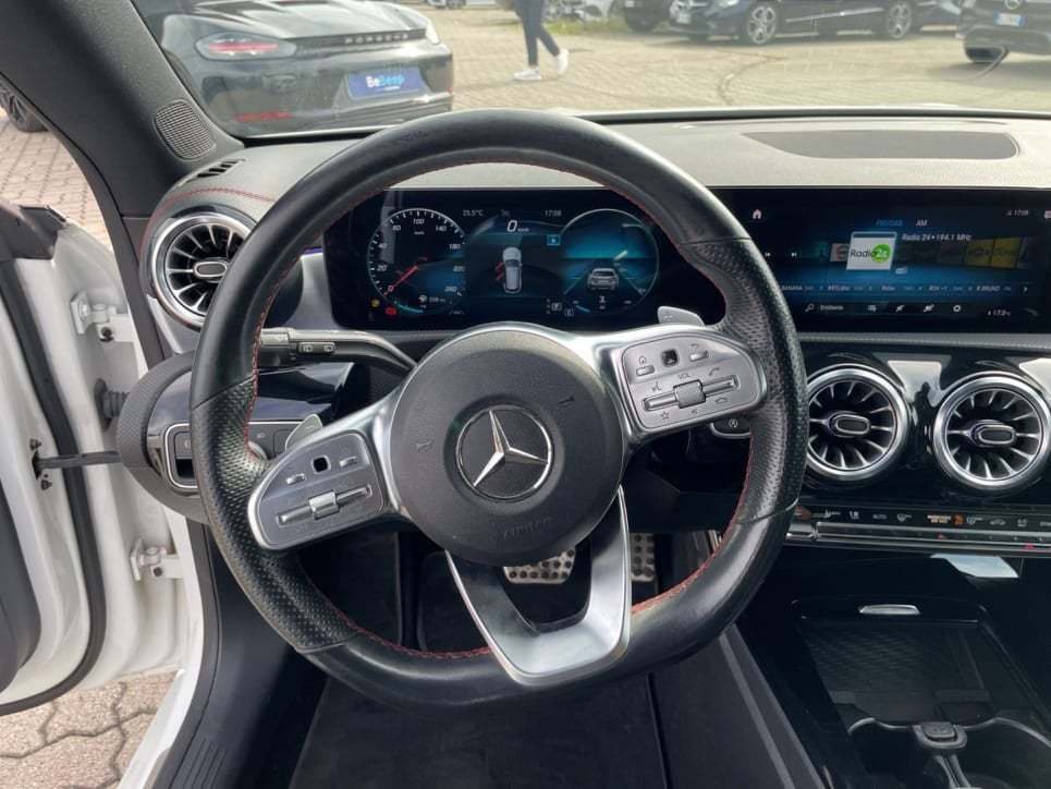 CLA Shooting Brake 180 d Premium auto - Certified