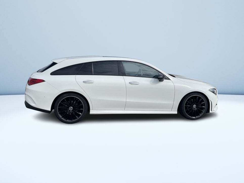 CLA Shooting Brake 180 d Premium auto - Certified
