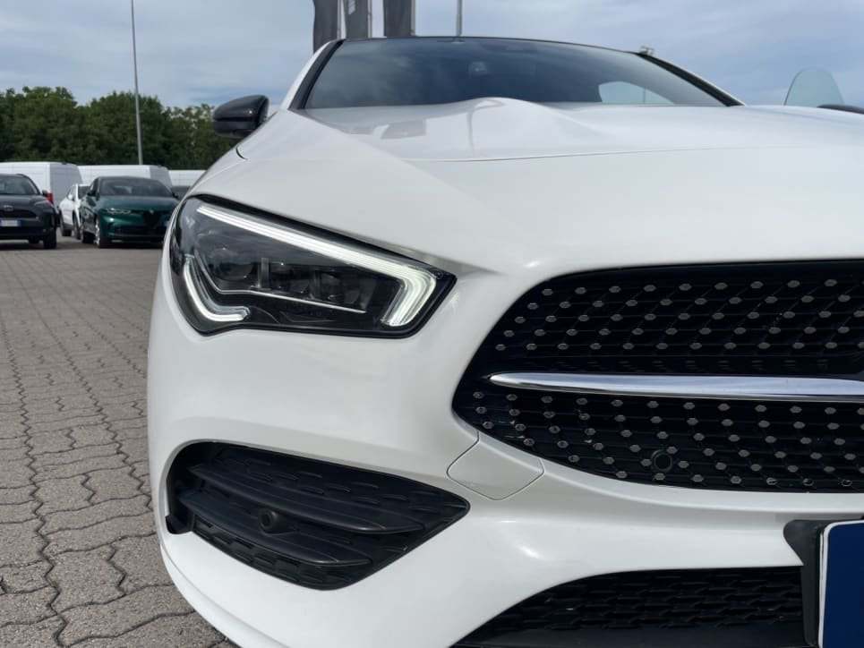 CLA Shooting Brake 180 d Premium auto - Certified
