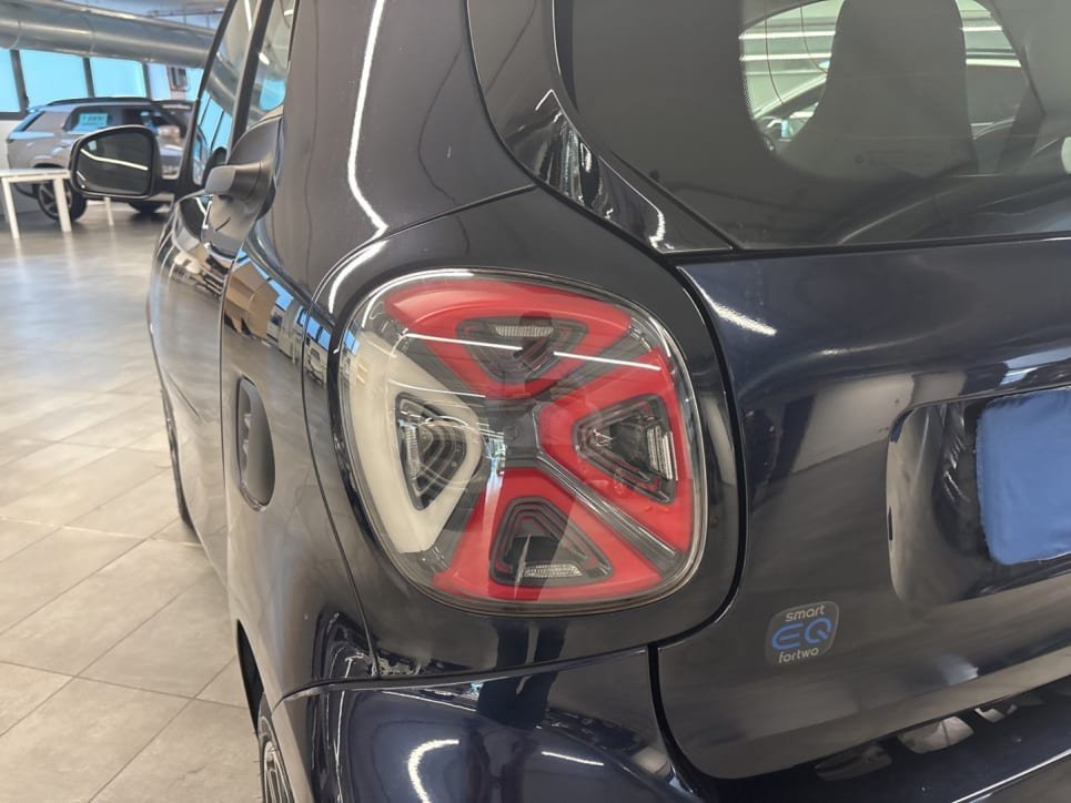 Fortwo eq British Green 22kW - Certified