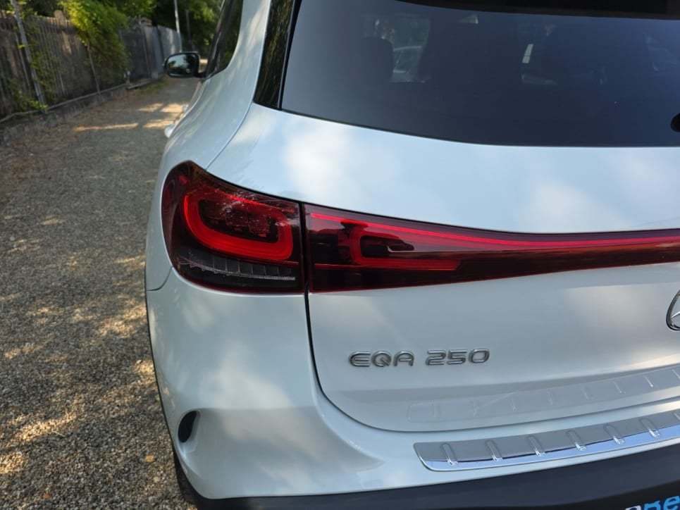 EQA 250 Premium - Certified