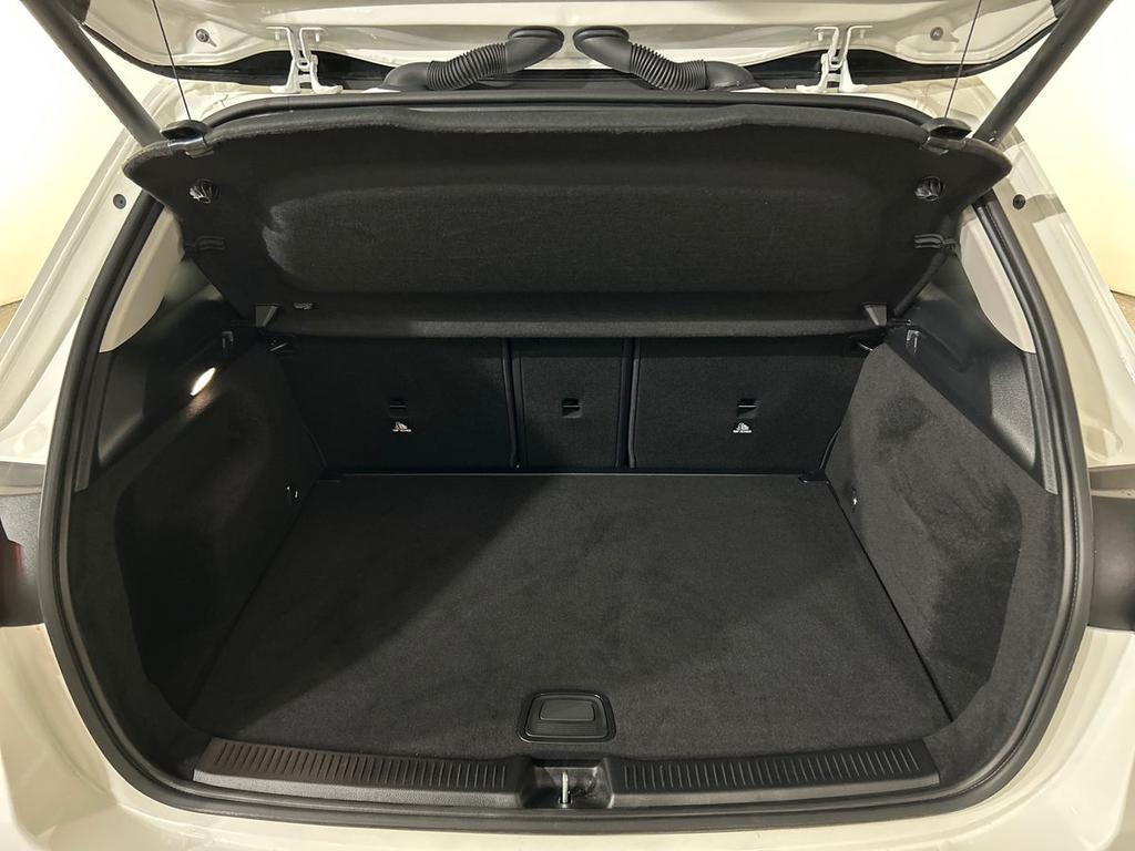 B 180 Progressive Advanced Plus auto - Certified