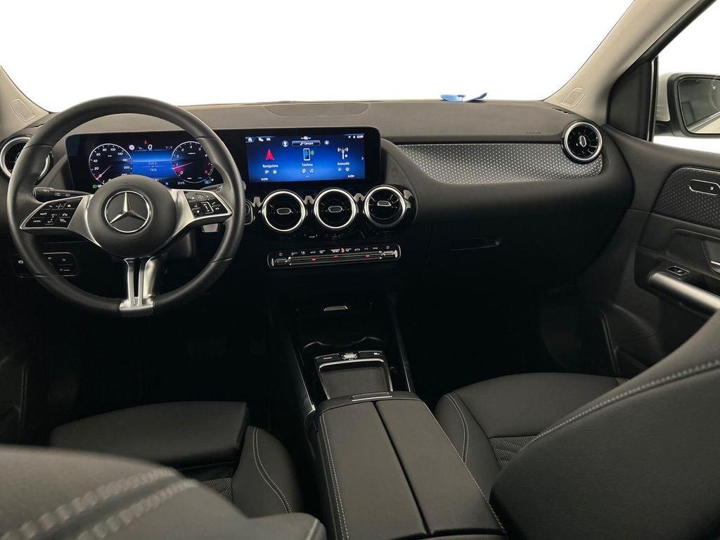 B 180 Progressive Advanced Plus auto - Certified