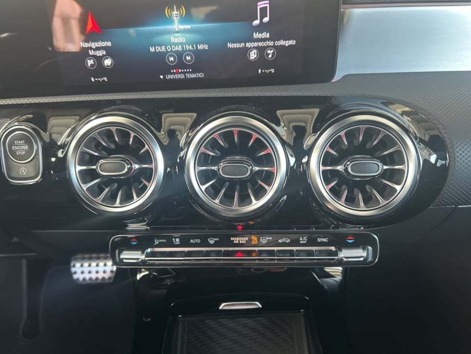 CLA Shooting Brake 200 d Premium 4matic auto - Certified