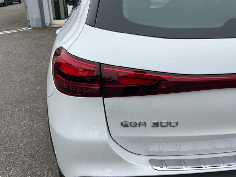 EQA 300 Progressive Advanced 4matic - Certified