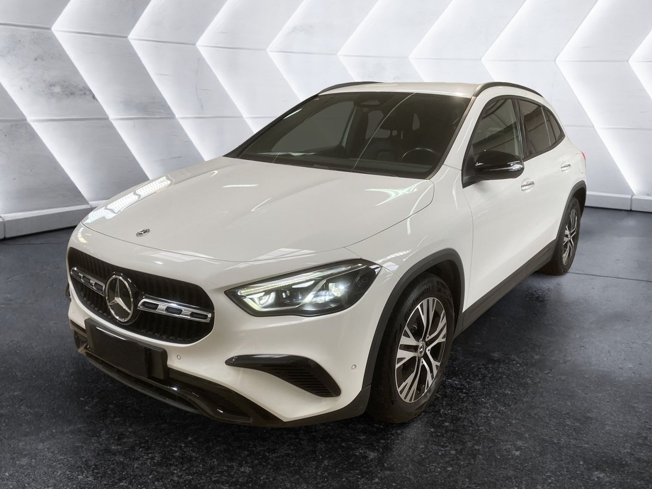 GLA 180 d Progressive Advanced Plus auto - Certified