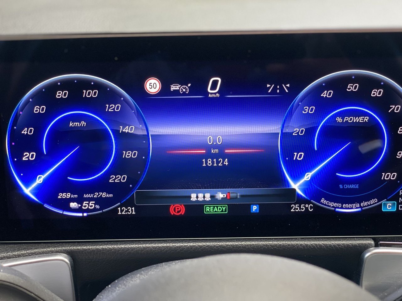 EQB 250+ AMG Line Advanced - Certified