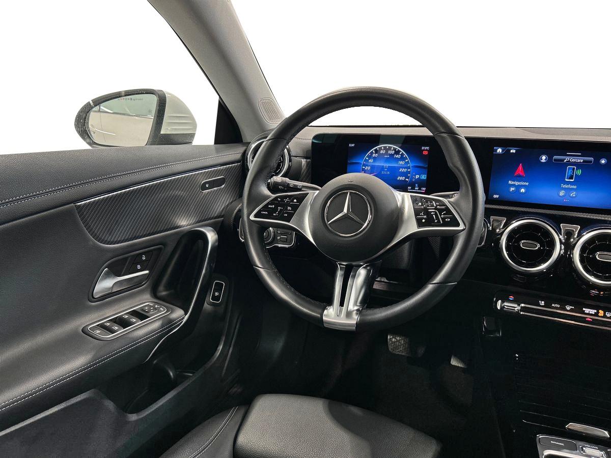 CLA Shooting Brake 180 d Progressive Advanced auto - Certified