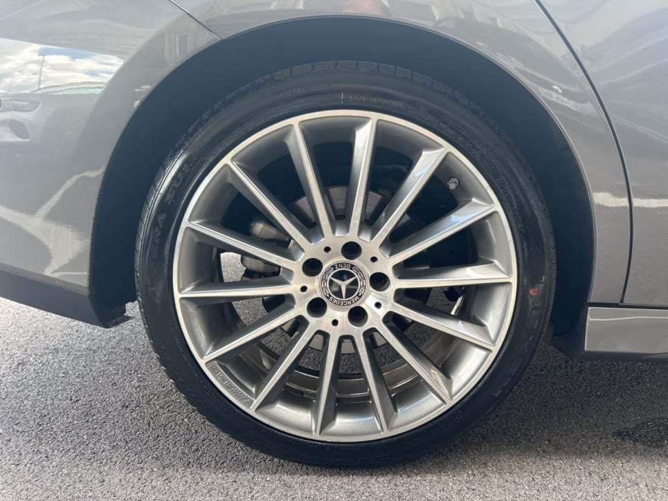CLA Shooting Brake 200 d Premium auto - Certified