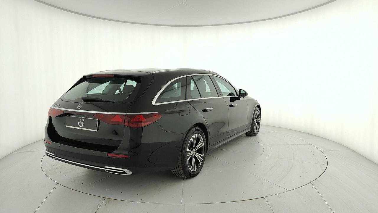 E SW 220 d Advanced auto - Certified