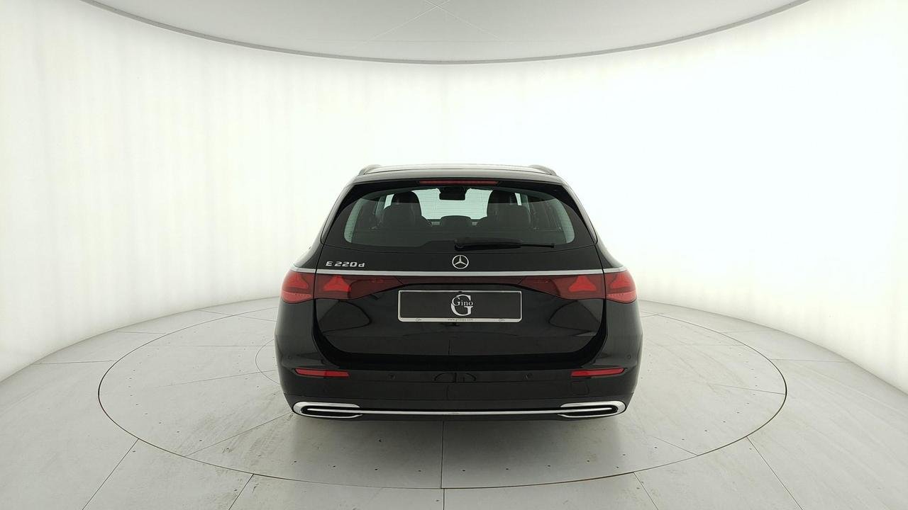 E SW 220 d Advanced auto - Certified