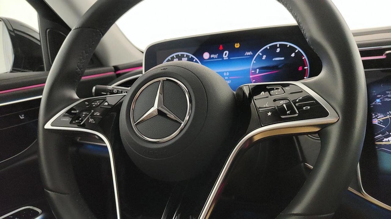 E SW 220 d Advanced auto - Certified