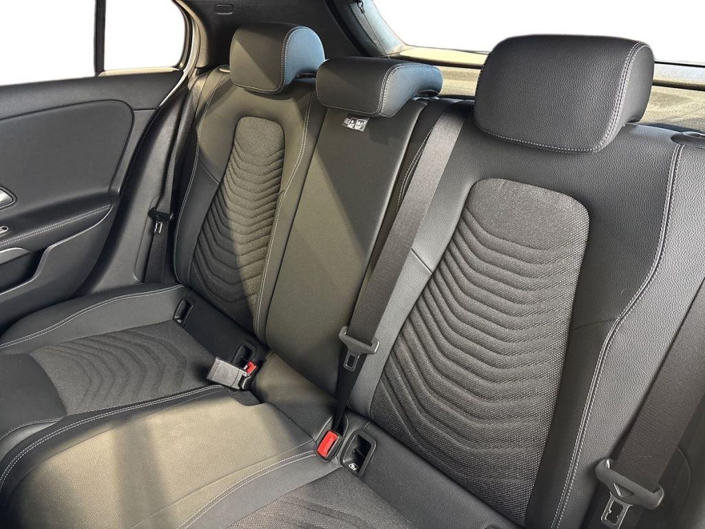 A 250 e phev Progressive Advanced auto - Certified