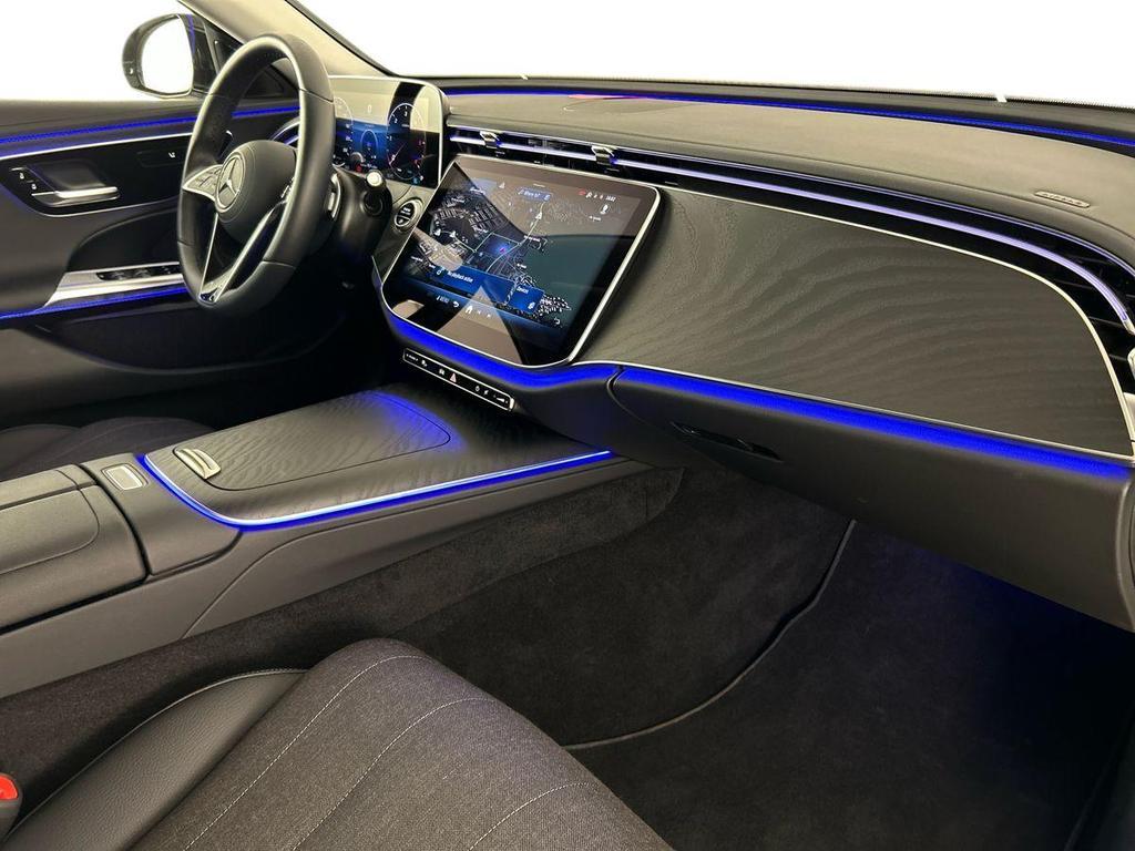 E SW 220 d Advanced auto - Certified