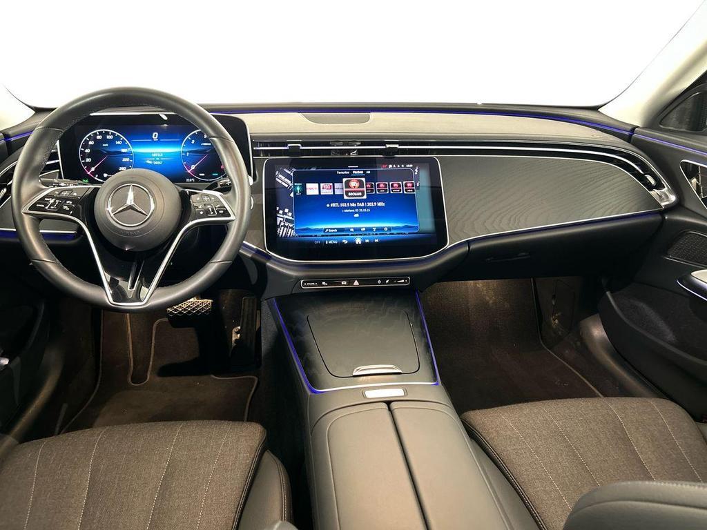 E SW 220 d Advanced auto - Certified