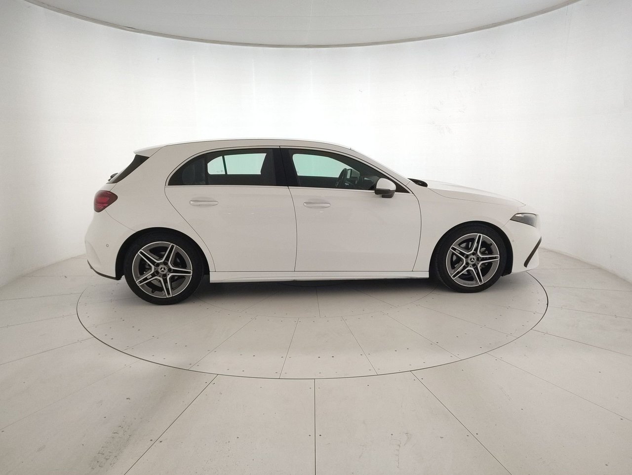 A 180 AMG Line Premium auto - Certified