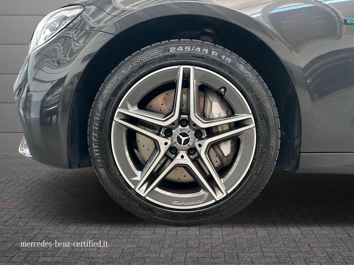 E SW 300 de phev (eq-power) Premium 4matic auto my - Certified