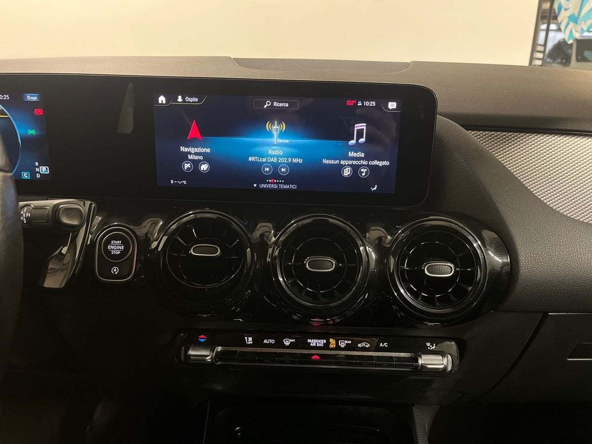 GLA 180 d Business Extra auto - Certified