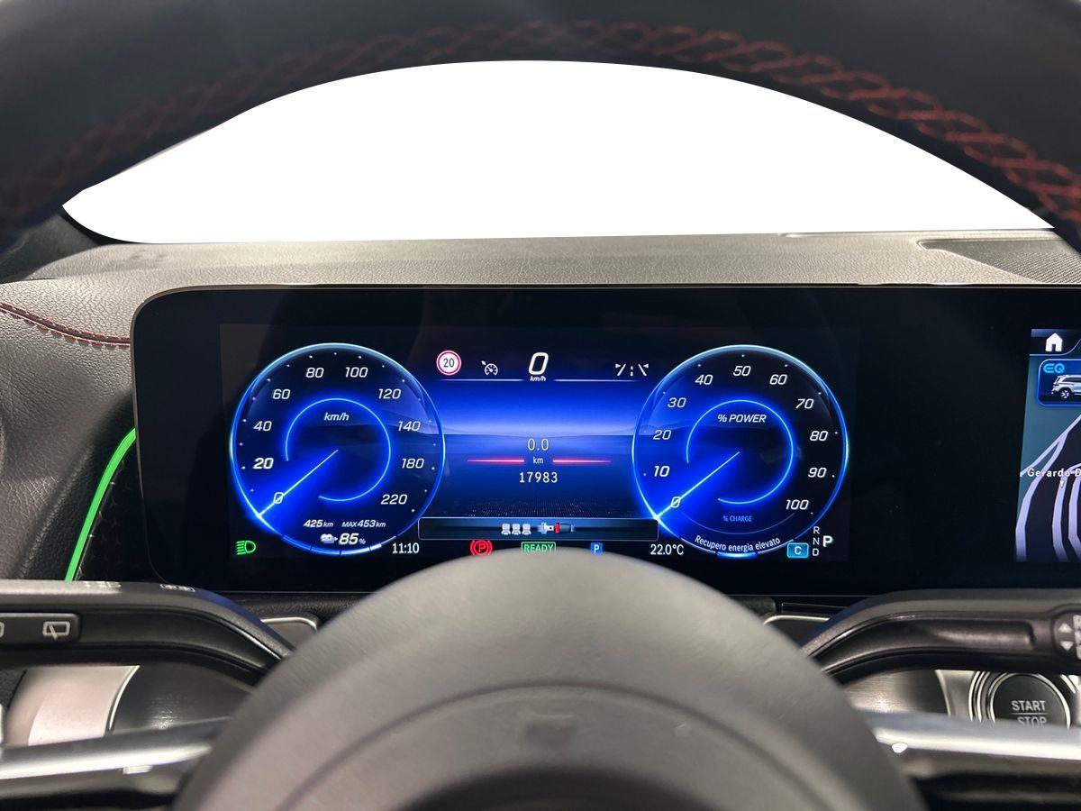 EQB 250+ AMG Line Advanced - Certified