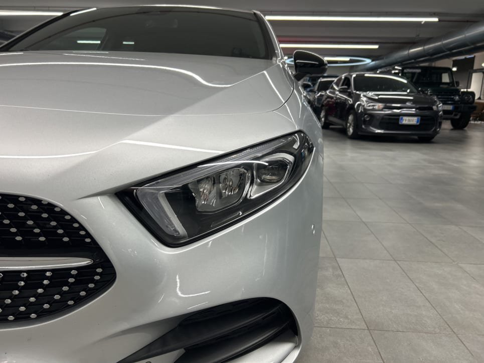 A 200 Premium Night edition auto - Certified