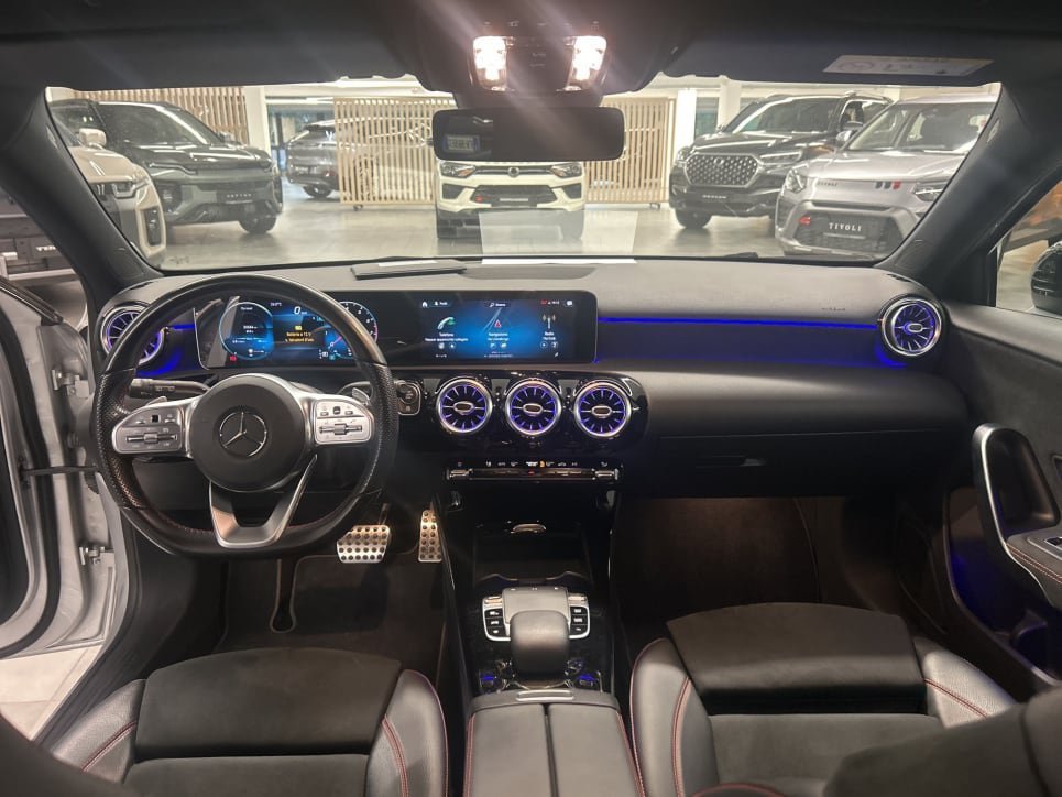 A 200 Premium Night edition auto - Certified