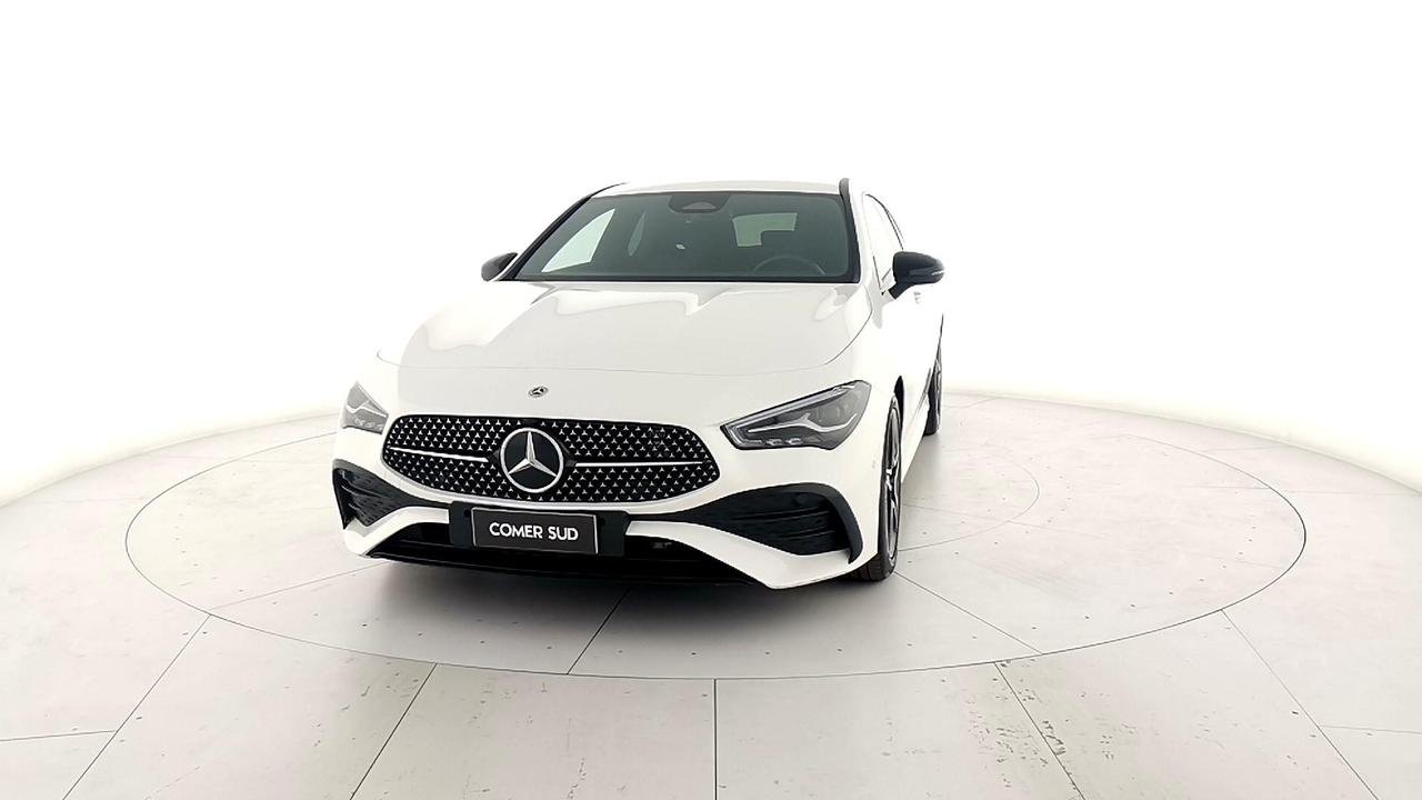CLA Shooting Brake 200 d AMG Line Advanced Plus au - Mercedes Certified