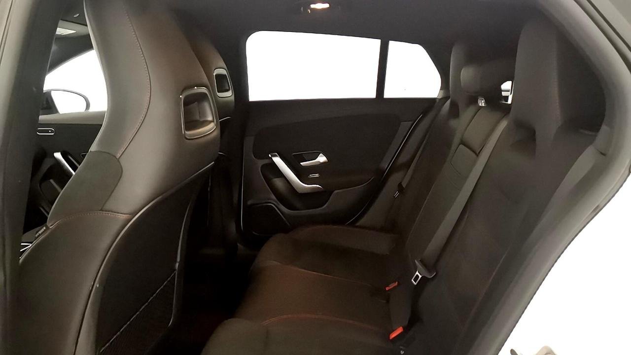 CLA Shooting Brake 200 d AMG Line Advanced Plus au - Certified