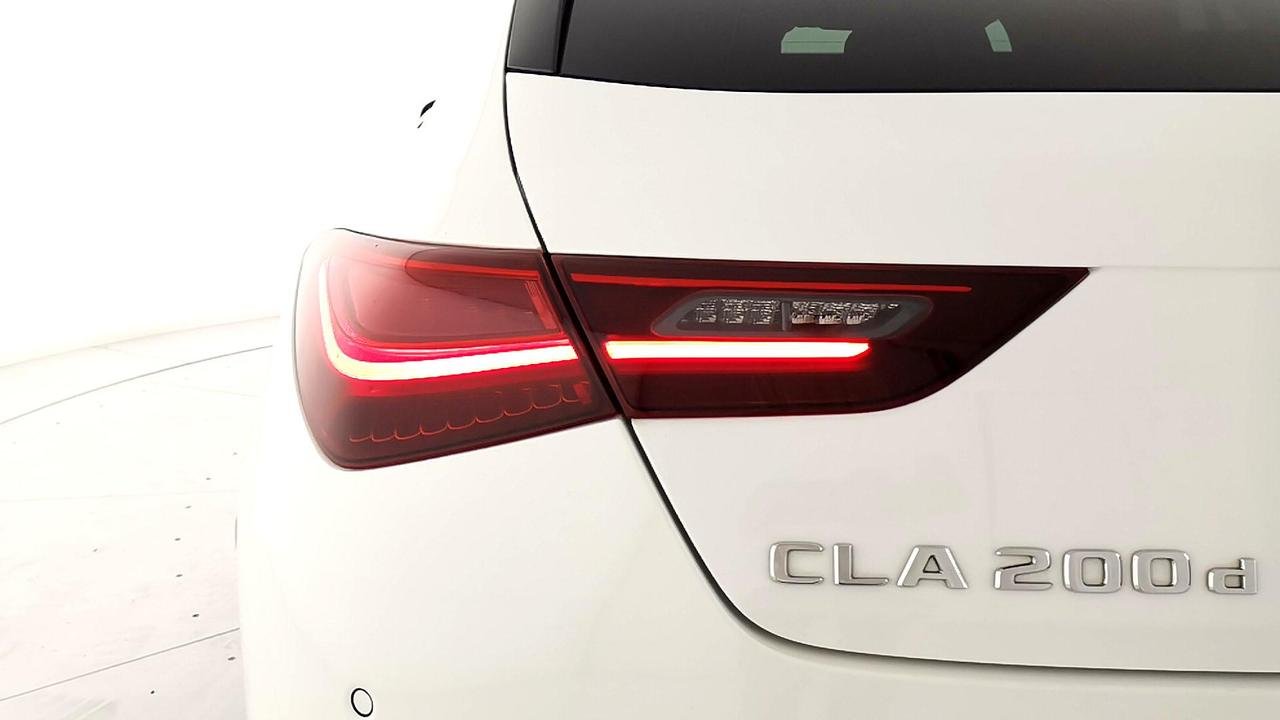 CLA Shooting Brake 200 d AMG Line Advanced Plus au - Certified