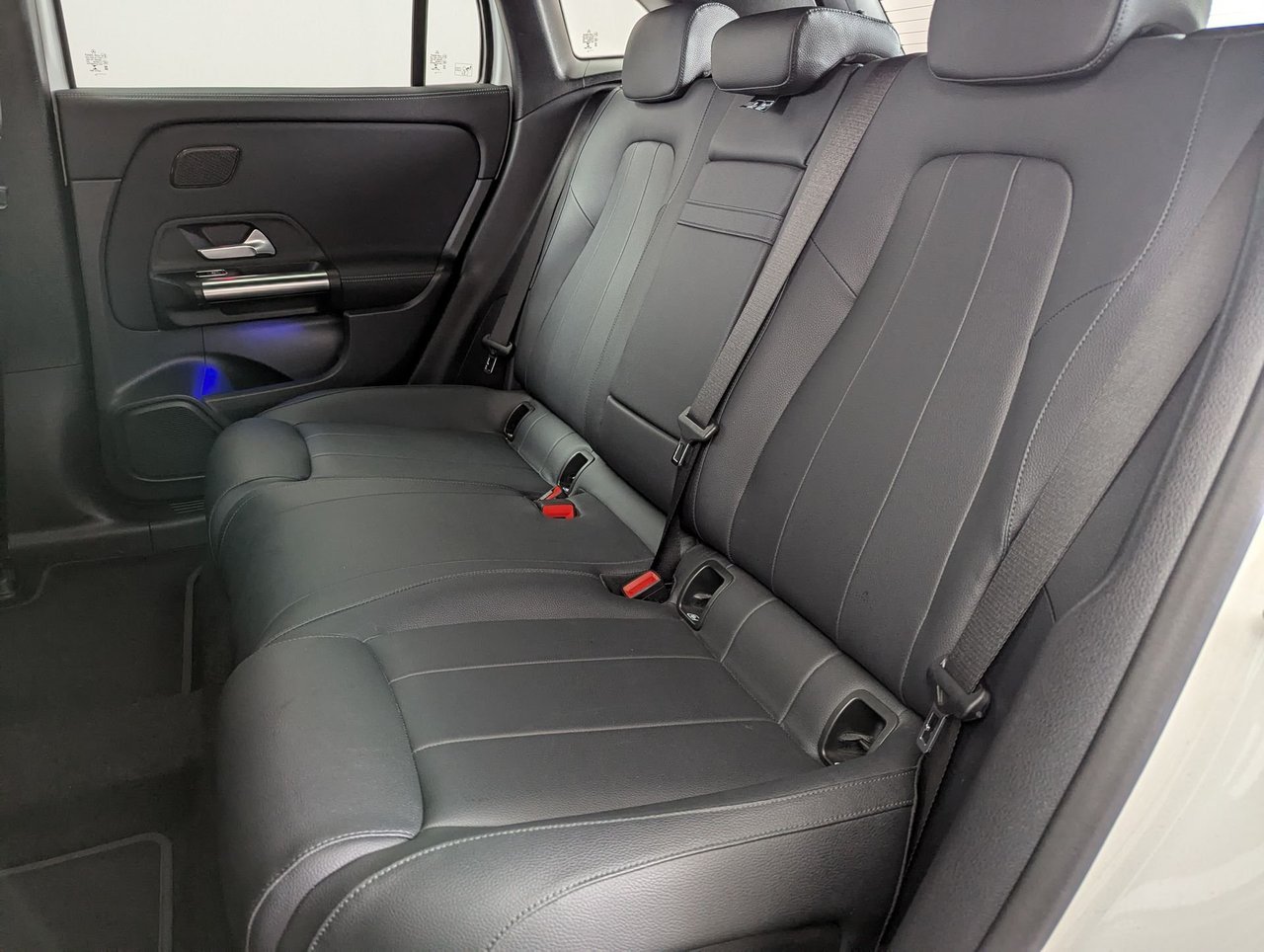 EQA 300 Sport Plus 4matic - Certified