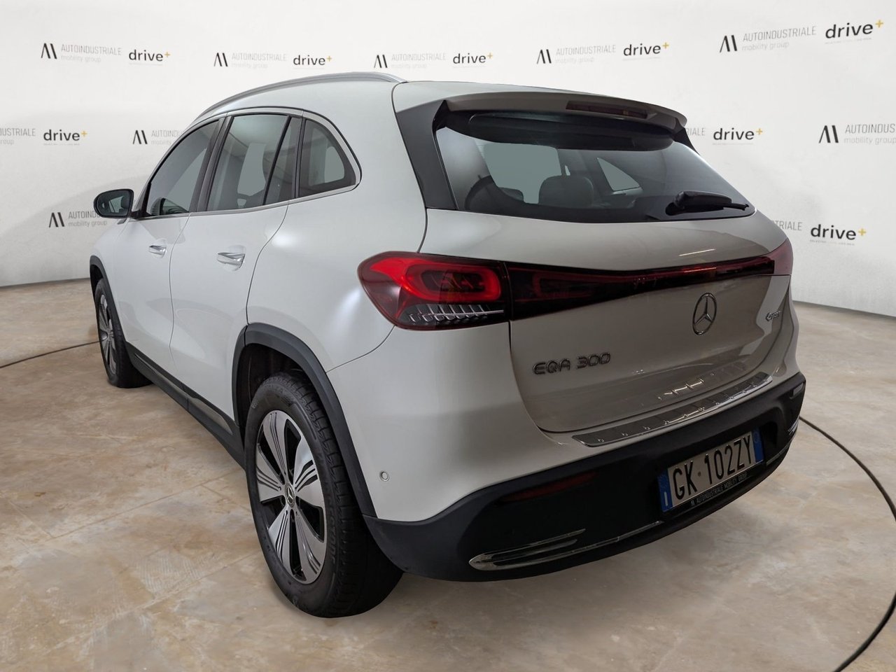 EQA 300 Sport Plus 4matic - Certified